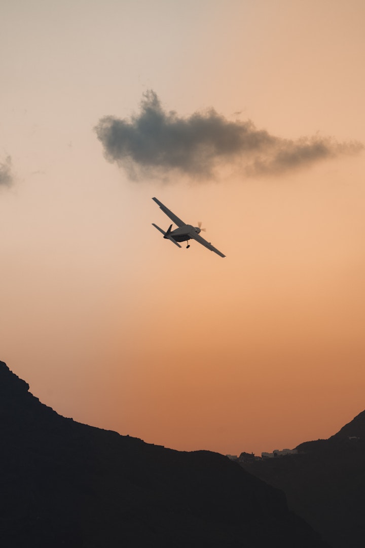 Fly Cycladic -