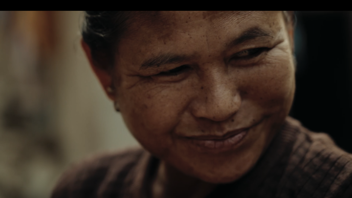 JEROME LES YEUX DANS LE BLEU LAOS