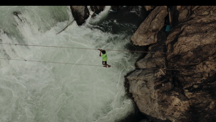 JEROME LES YEUX DANS LE BLEU LAOS