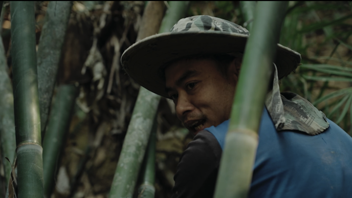 JEROME LES YEUX DANS LE BLEU LAOS