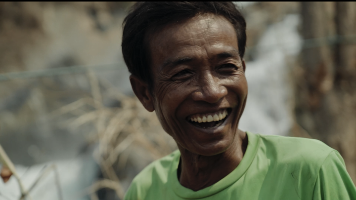 JEROME LES YEUX DANS LE BLEU LAOS