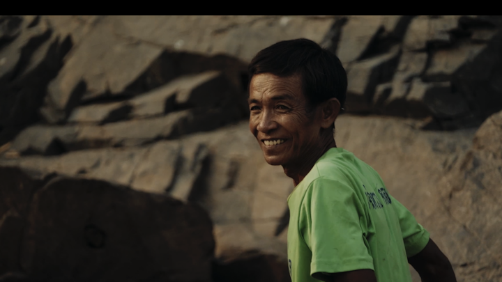 JEROME LES YEUX DANS LE BLEU LAOS