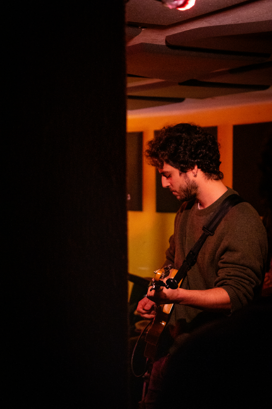 2023-03-14_00h49_51 -