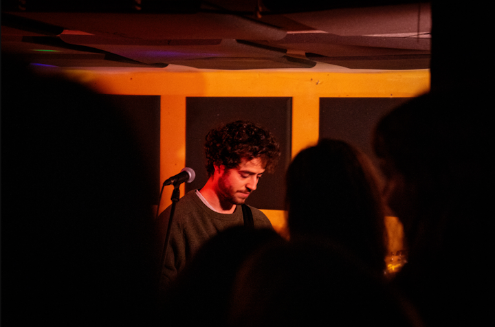 2023-03-14_00h50_09 -