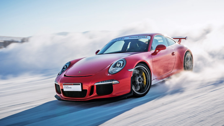 Porsche | Snow Force