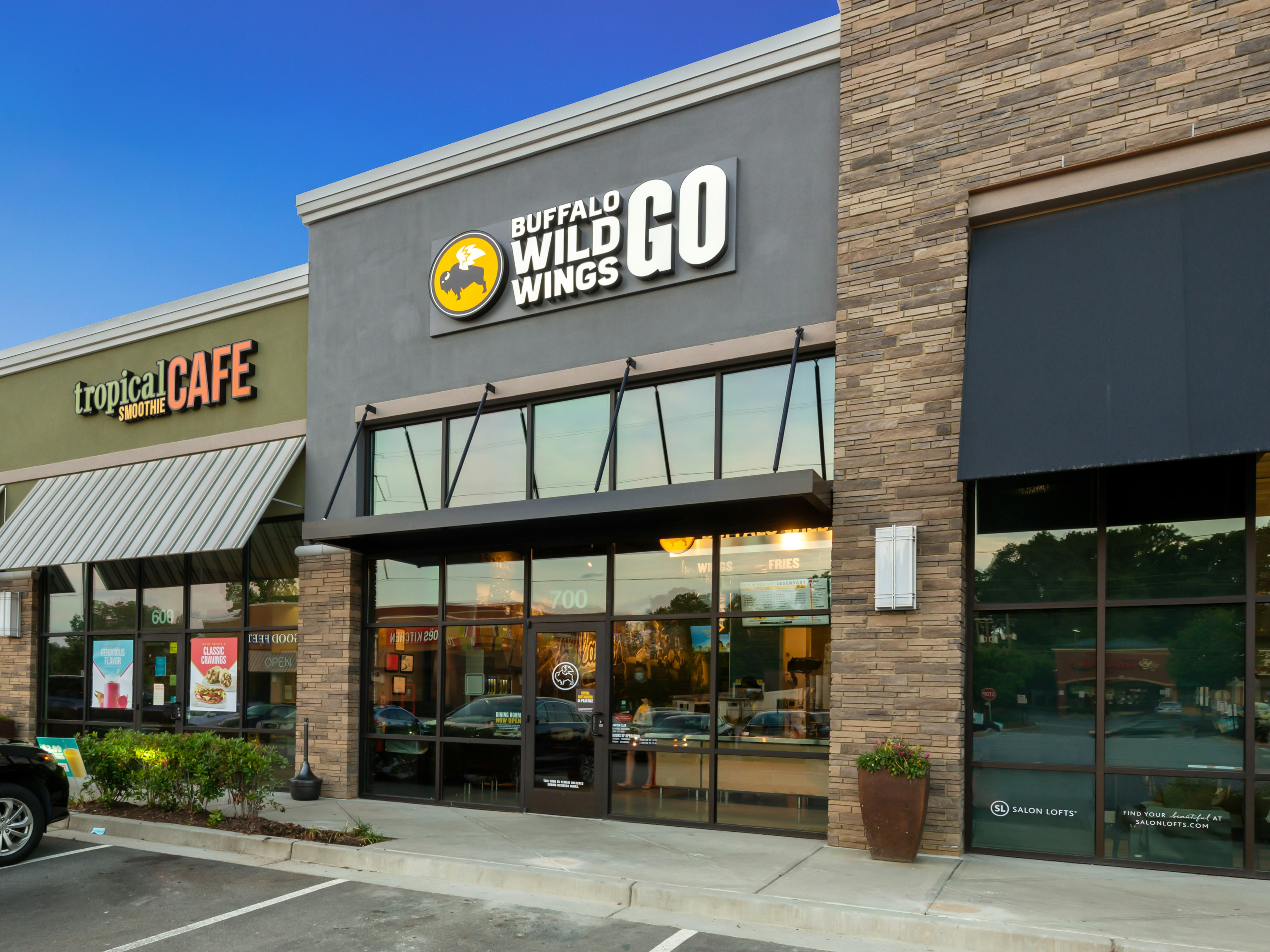 Bww Go Sign BWW GO - Sandy Springs - Todd Cummings