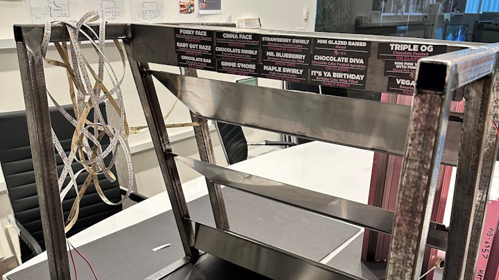 New Doughnut Display
Fulfill Abundance Appearance
Save on Waste
