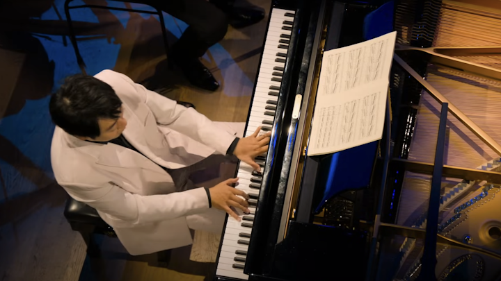 Lang Lang - Saint-Saëns: Carnival of the Animals: Aquarium