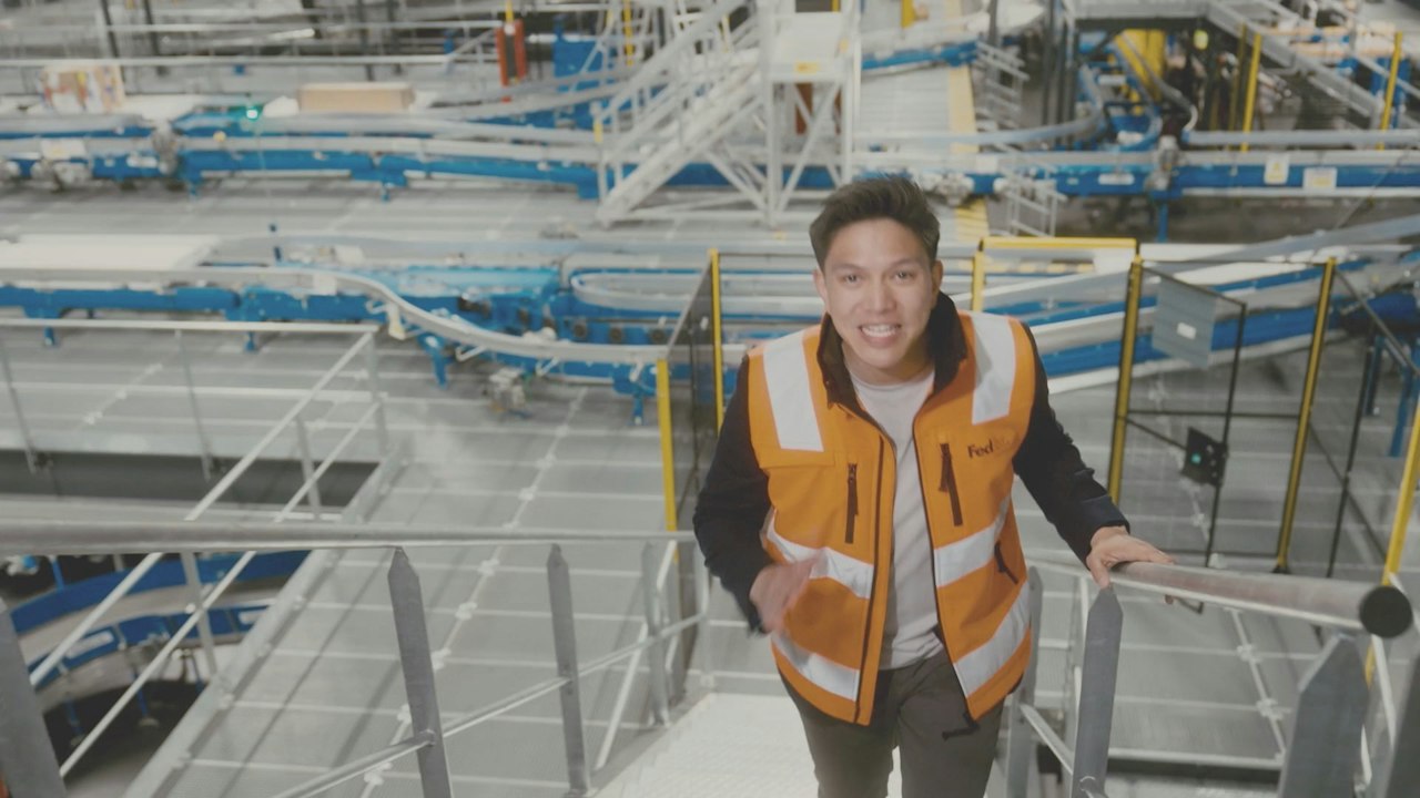 Process Fedex Cdg The Journey of a Package - CDG Hub Tour - Fedex - Al Mackintosh ...