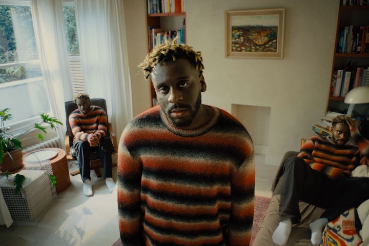 Myles Smith - Solo (Official Music Video)