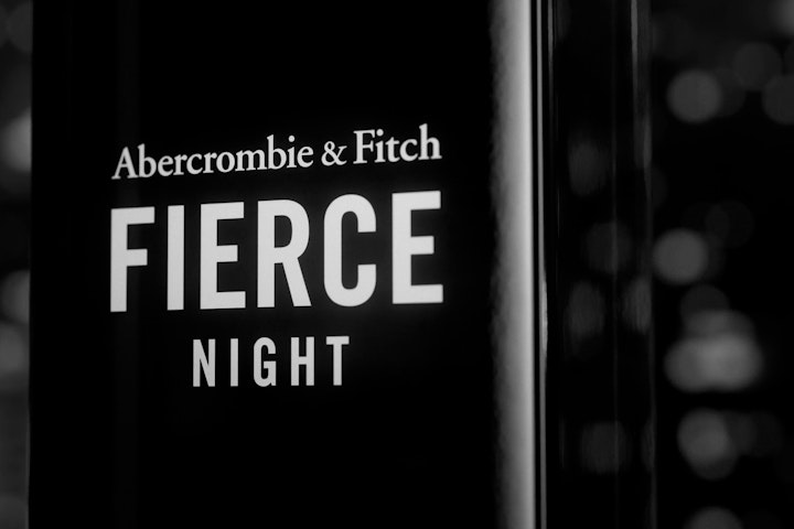ABERCROMBIE & FITCH FIERCE • FRAGRANCE SERIES
