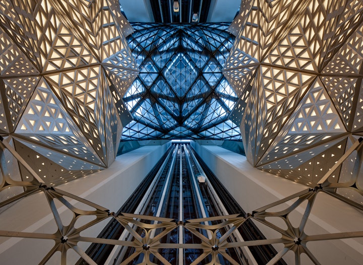 Morpheus interior - Photo by Virgile Simon Bertrand