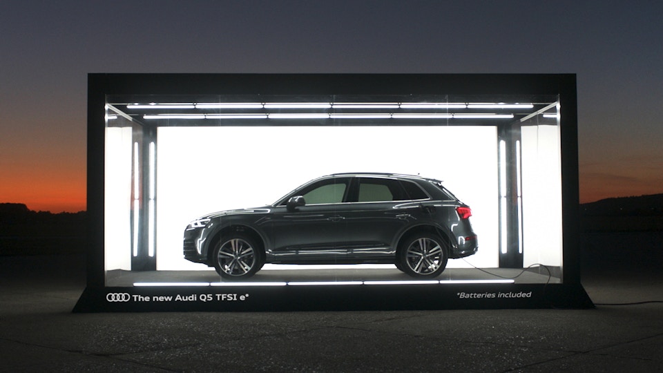 Audi Q5 - Batteries Included