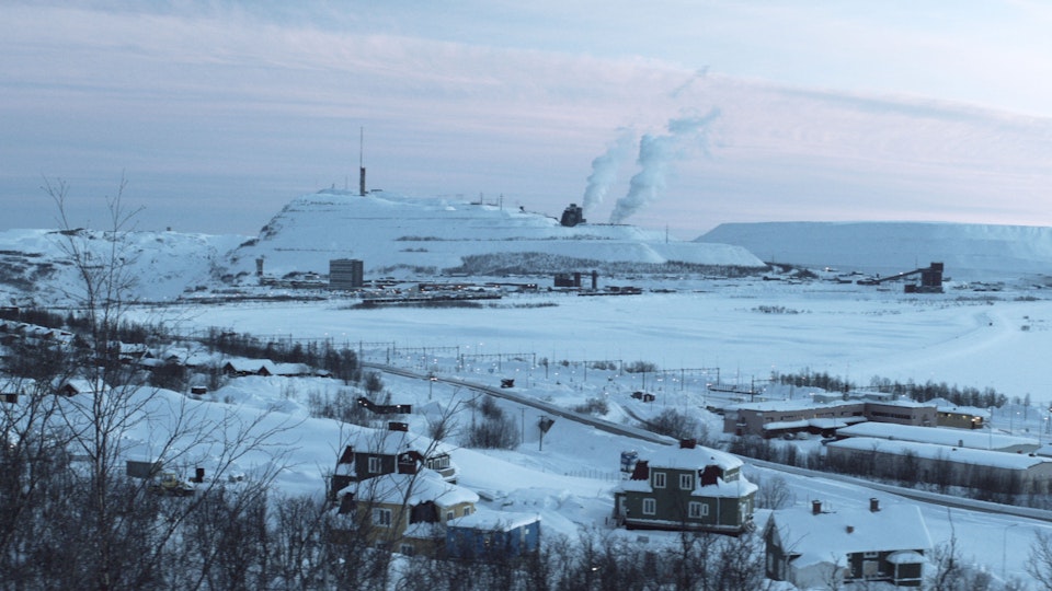 Toyota HiLux | The Arctic Mine