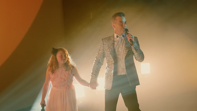Mastercard - "Live the Priceless Side of Music with Robbie Williams"