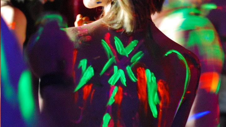 NAKED PAINTING PARTY @ TRAPEZE BAR