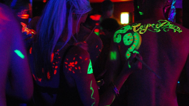 NAKED PAINTING PARTY @ TRAPEZE BAR