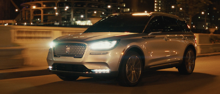 Lincoln- Corsair (Directors Cut)  / Dir: Matthew Jones  / Hounds