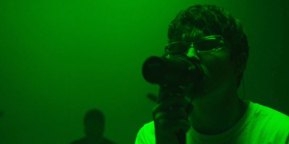 BOY IN SPACE - CAROLINE (LIVE VIDEO)