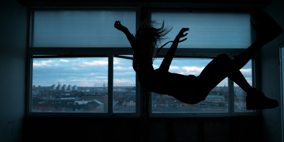 FALLING - ASCENE.TV
