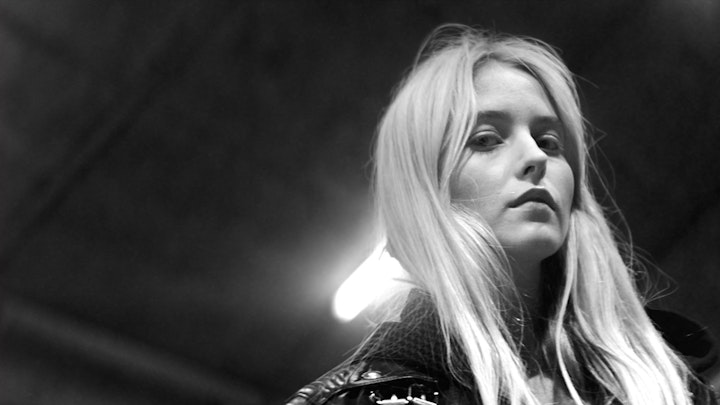 BURBERRY | House of BRIT 2016 30s