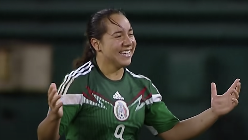 adidas "Impossible is nothing -  Charlyn Corral" -