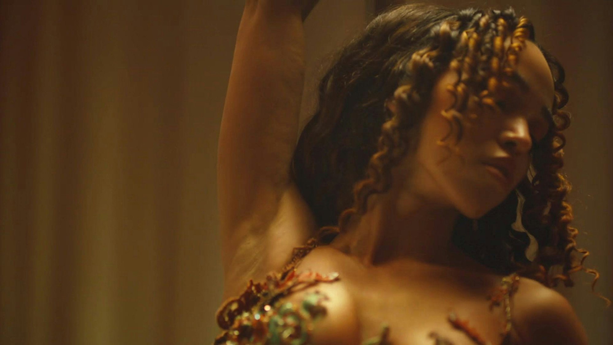 FKA Twigs - Cellophane