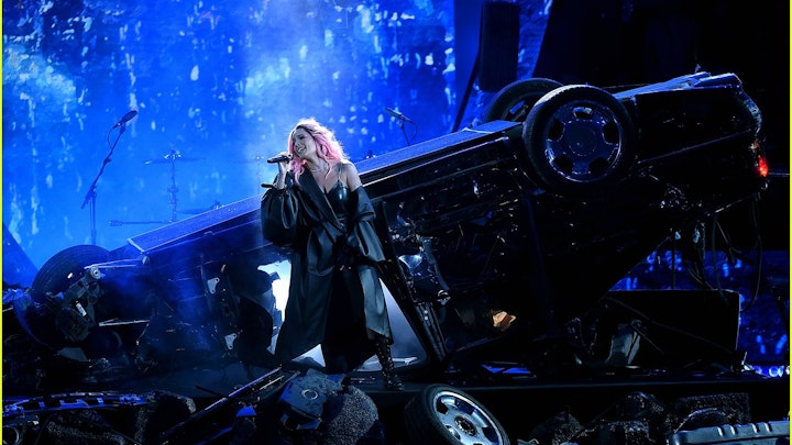 Halsey - I heart radio awards 2019 performance
