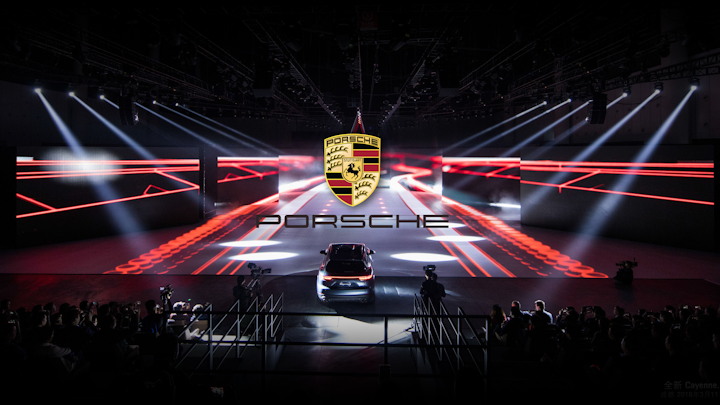 PORSCHE CAYENNE