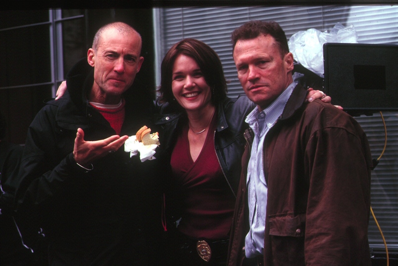 MIKE SOUTHON:MICHAEL ROOKER:CATHERINE ON SET OF REPLICANT