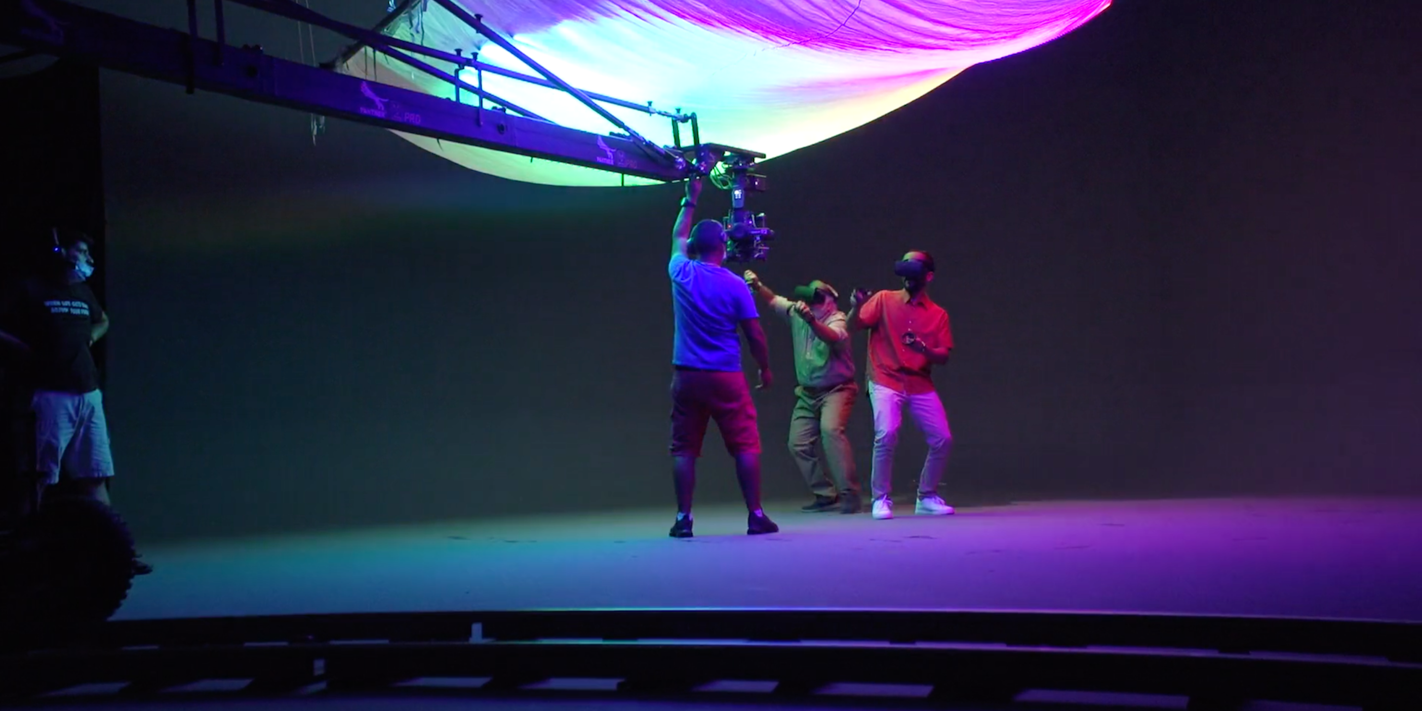 On set | electriclime° lights up Expo 2020 Dubai with Mastercard film
