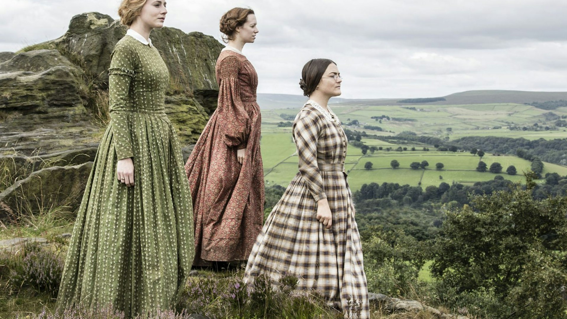 To-Walk-Invisible_Iconic_02-1600x1268