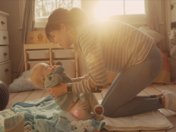 Pampers - Wriggle Wrestle (Commercial)