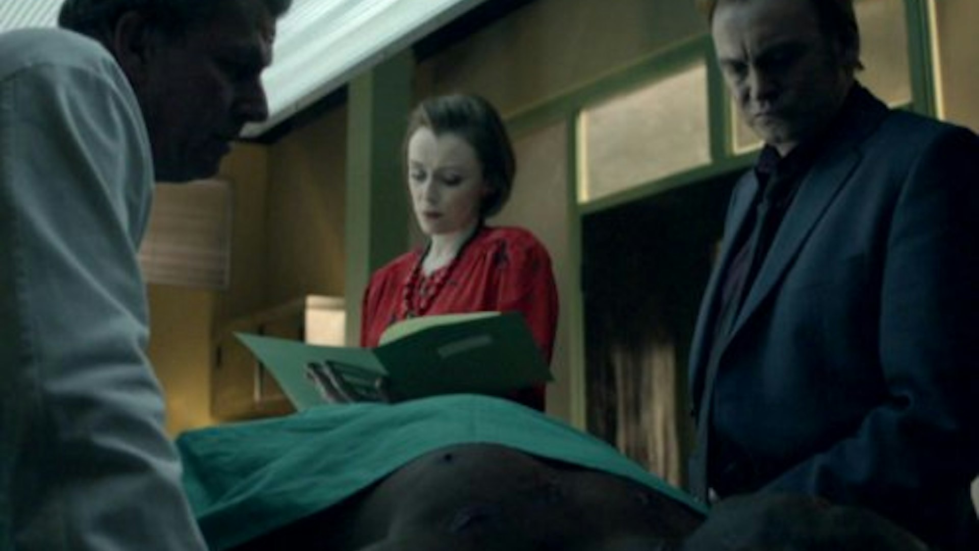 MV5BOTI2ZDZkOGItMmQyZi00MGEzLTlkN2YtOWY5ZWY3NDZiYzAzXkEyXkFqcGdeQXVyNTM3MDMyMDQ@._V1_