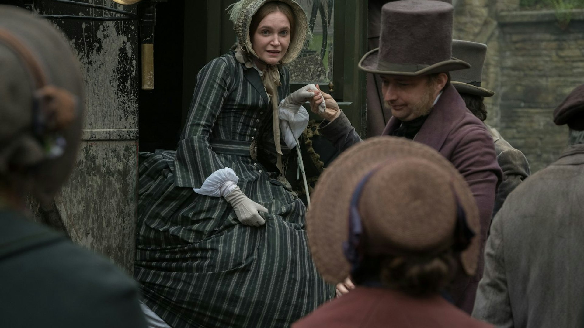 hi037535784-1600x1067