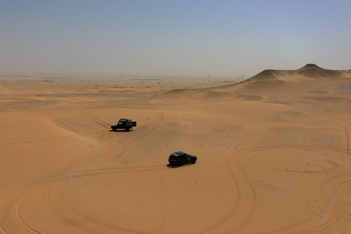 Short Films - Driving in the desert of Saudi Arabia