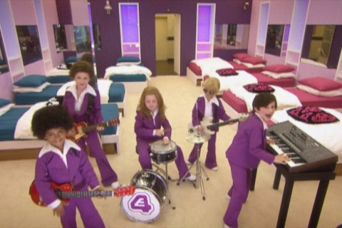 E4 Mini Band Continuity Ident Big Brother's Little Brother