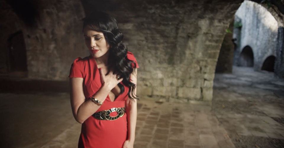 Lets Make Love/Hagamos el Amor -