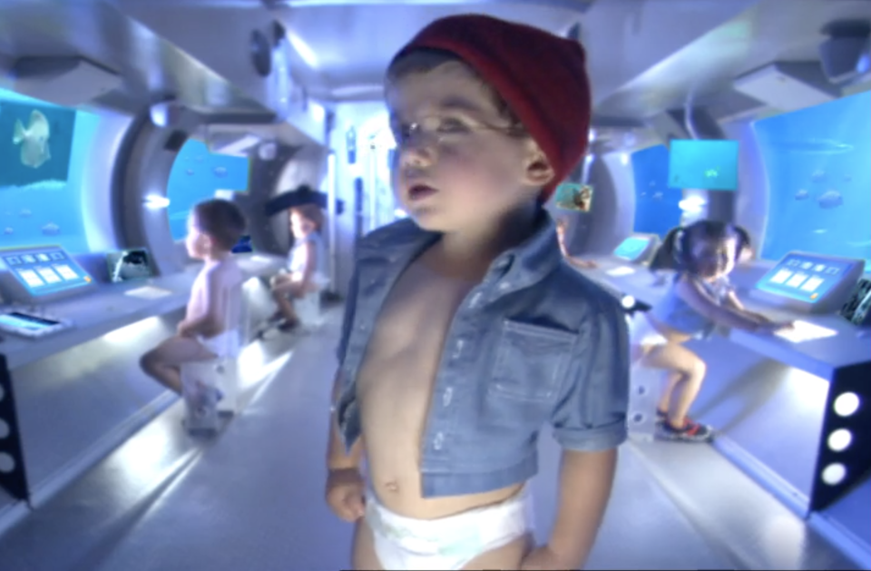 Huggies Submarine/Kleenbebe Submarino -