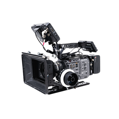 LEE HODGE - Cameraman