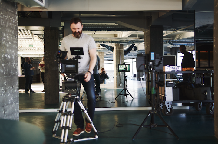 On set / TM