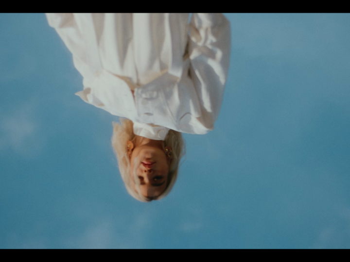 MANU GAVASSI - Bayer