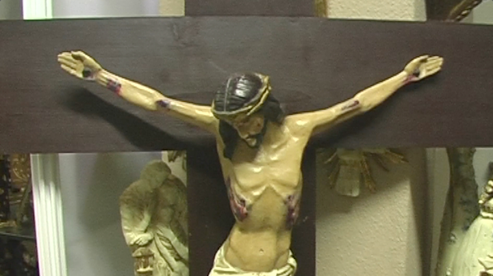 YOUTHLESS | ATTENTION