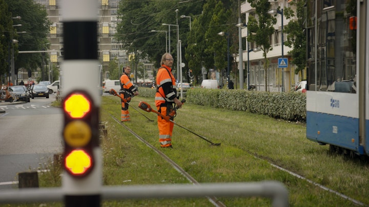 The Green Code, about the impasse of wanting to move forward, but not being able to.                                                    special selection NFF, Nederlandse filmdagen 2022 -