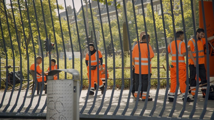 The Green Code, about the impasse of wanting to move forward, but not being able to.                                                    special selection NFF, Nederlandse filmdagen 2022 -