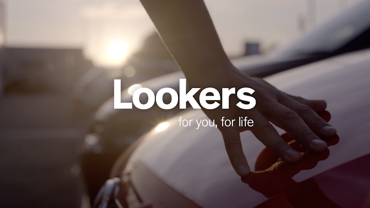 SCOTT COULTER  |   CINEMATOGRAPHER - Lookers 16