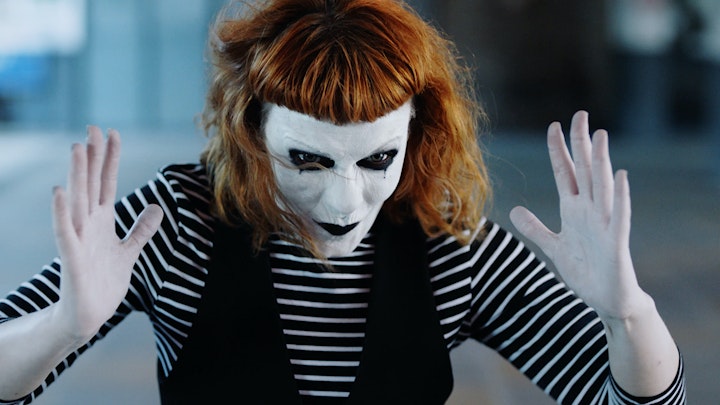 SCOTT COULTER  |   CINEMATOGRAPHER - THE MIME17