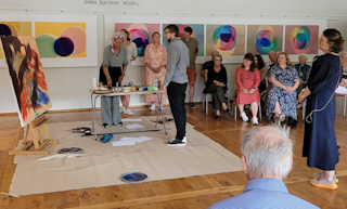 Tverrfaglig med musikk, scenekunst og billedkunst