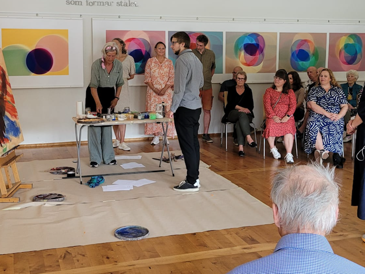 Tverrfaglig med musikk, scenekunst og billedkunst