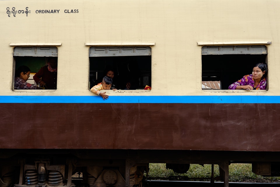 Train from Hsipaw to Mandalay